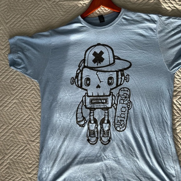 NWOT Tultex Sky Blue Robot Skateboard Tee
Size L - Picture 2 of 6